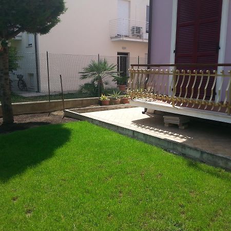 B&B Civico22 Civitanova Marche Kültér fotó