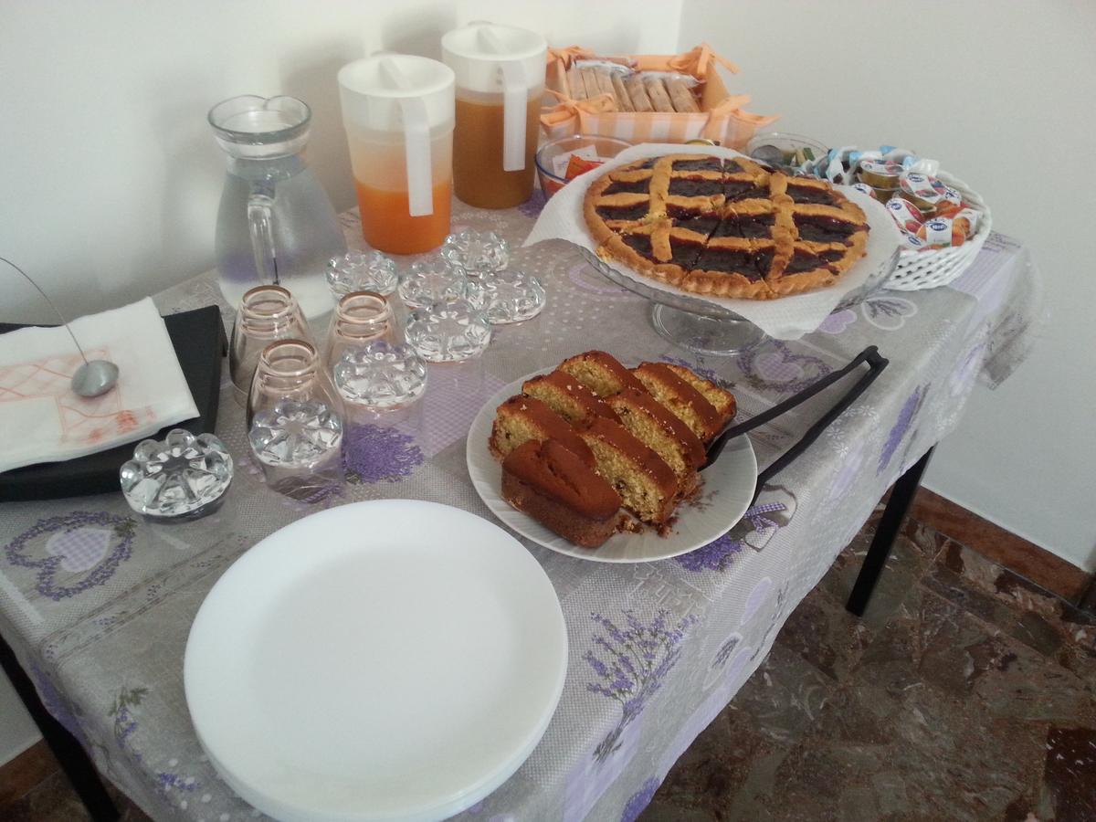 B&B Civico22 Civitanova Marche Kültér fotó