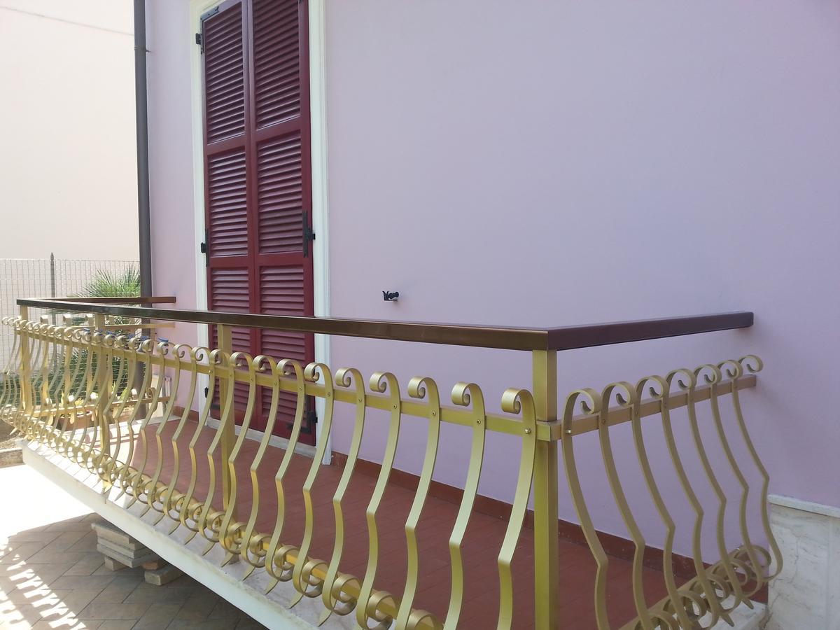 B&B Civico22 Civitanova Marche Kültér fotó