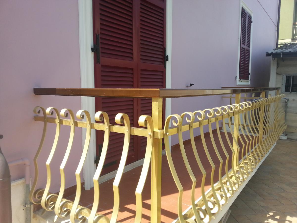 B&B Civico22 Civitanova Marche Kültér fotó